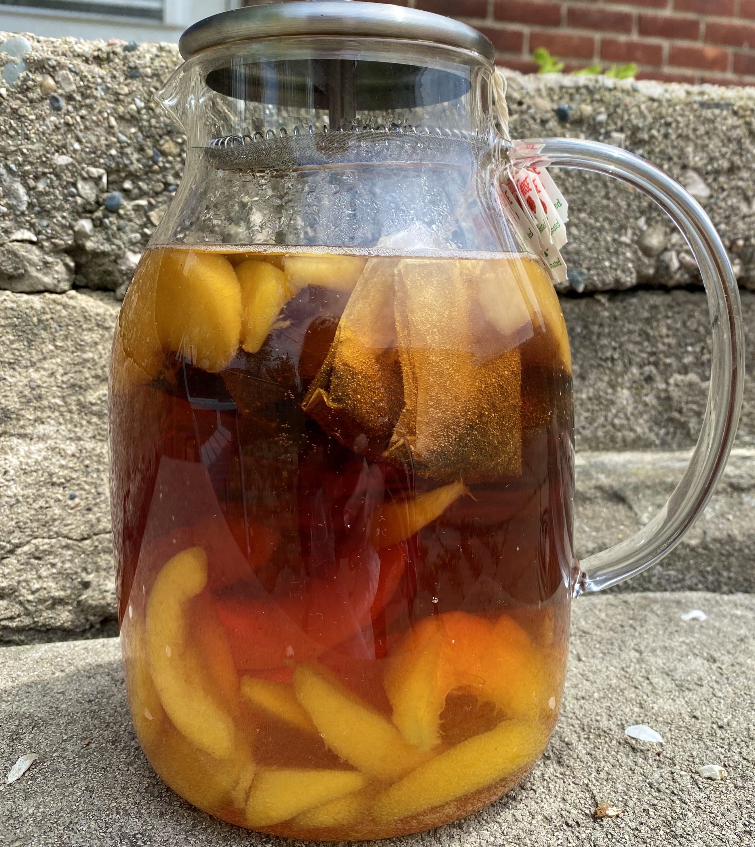 Peach Sun Tea with Monk Fruit Simple Syrup