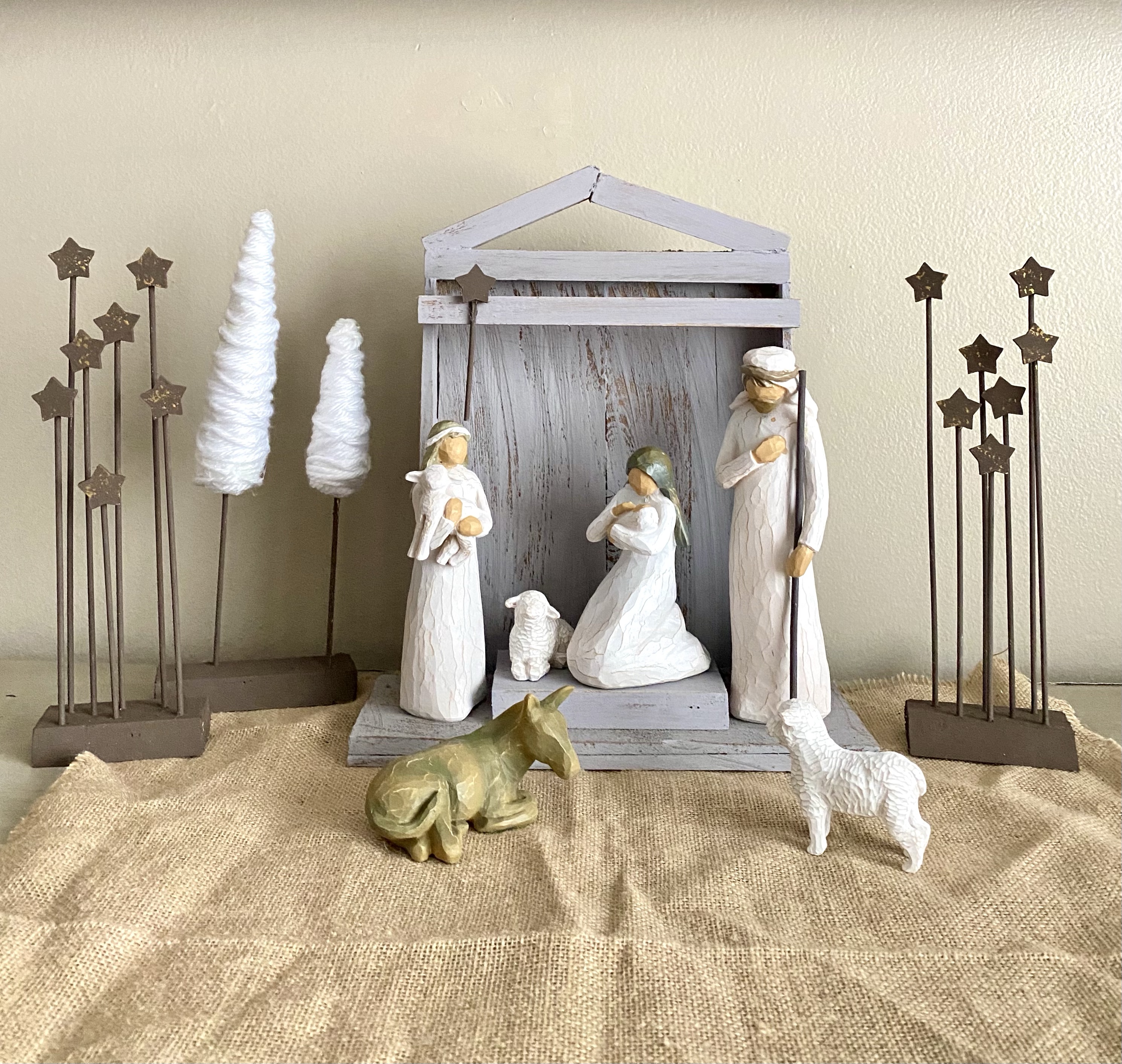 DIY Nativity Crèche Stable For Willow Tree Figurines